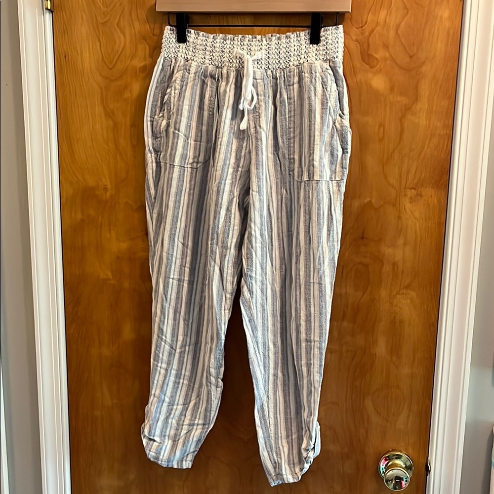 🌸🎉 5 for $20!! 🎉🌸 Rewash Beige, Blue and White Striped Linen Blend Joggers